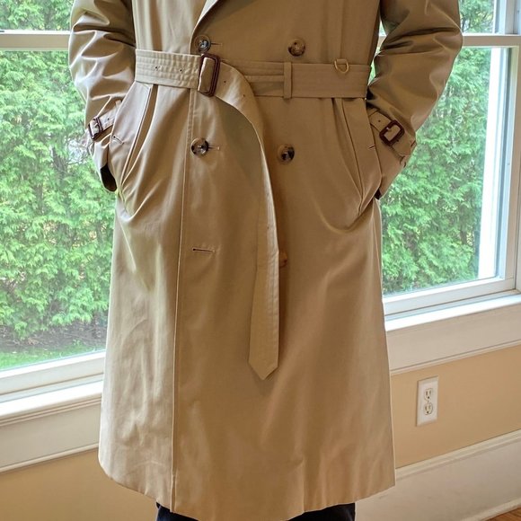 Burberry "The Kensington" Men's Trench Coat, UK size 56/US size XL.